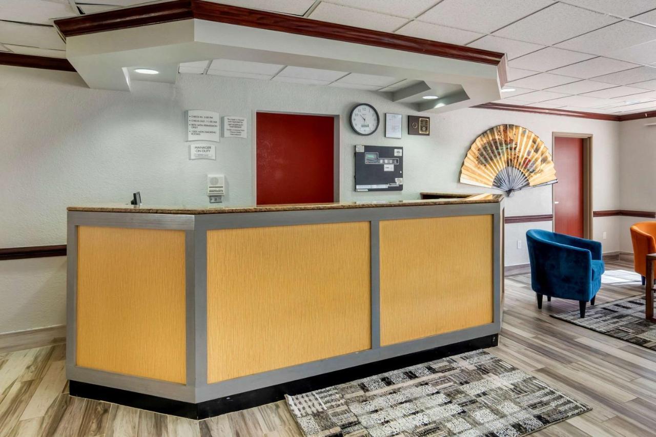 Quality Inn Overland Park Kansas City Exterior photo