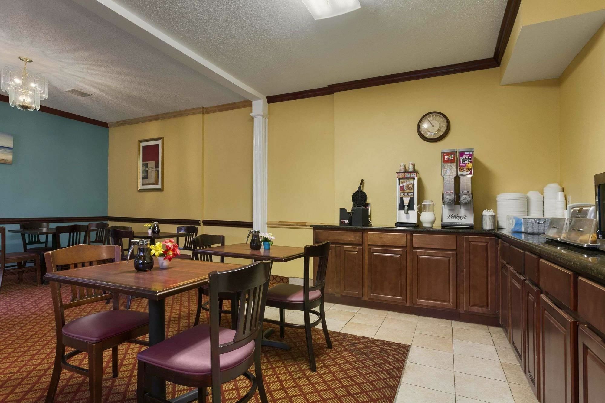 Quality Inn Overland Park Kansas City Exterior photo